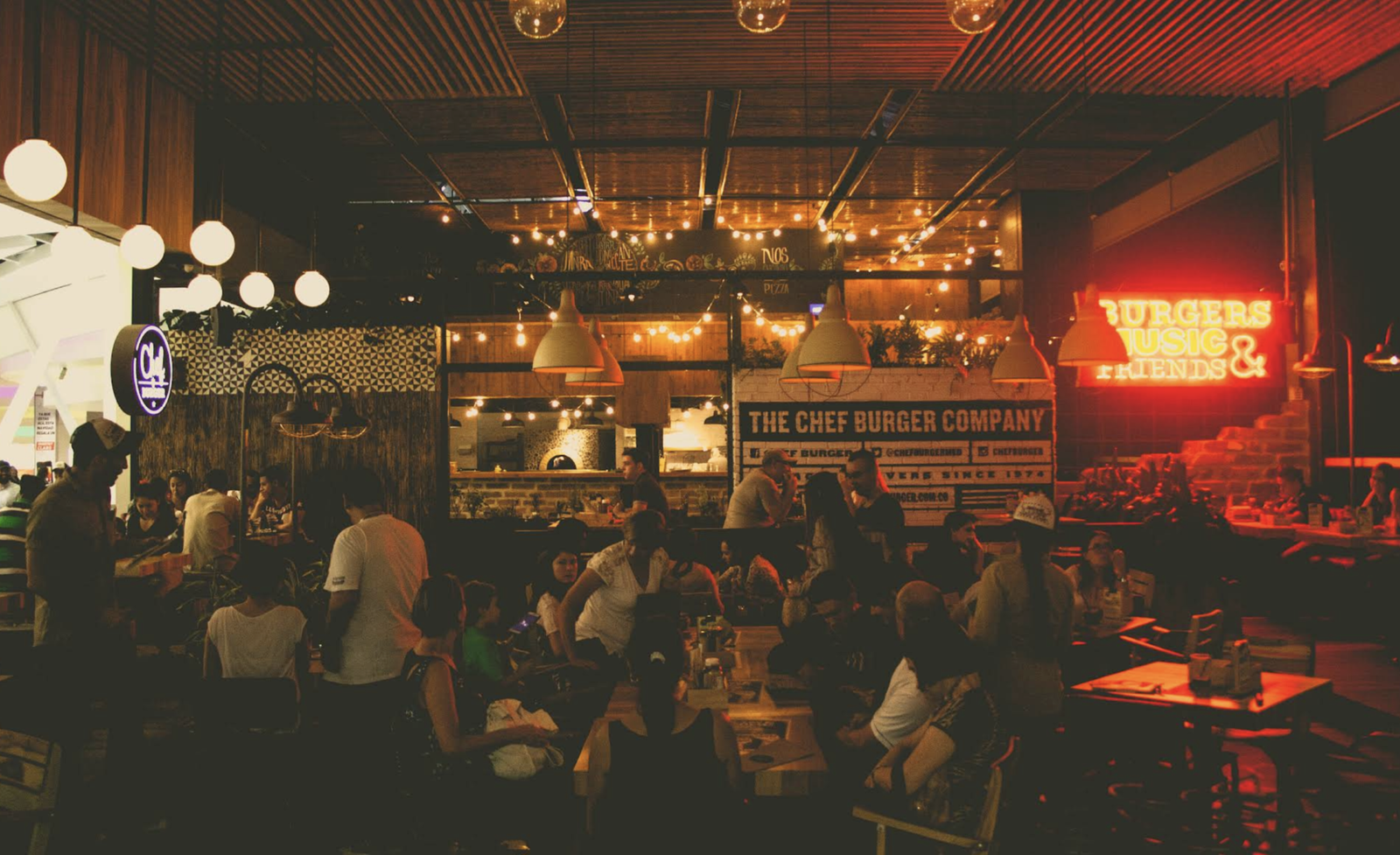 MOA SELECT HOTEL MEDELLIN